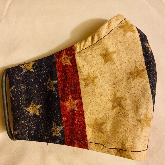 𝐀𝐧𝐲 𝟔 𝐟𝐨𝐫 $𝟑5 ! PATRIOTIC MASKS - Picture 1 of 3